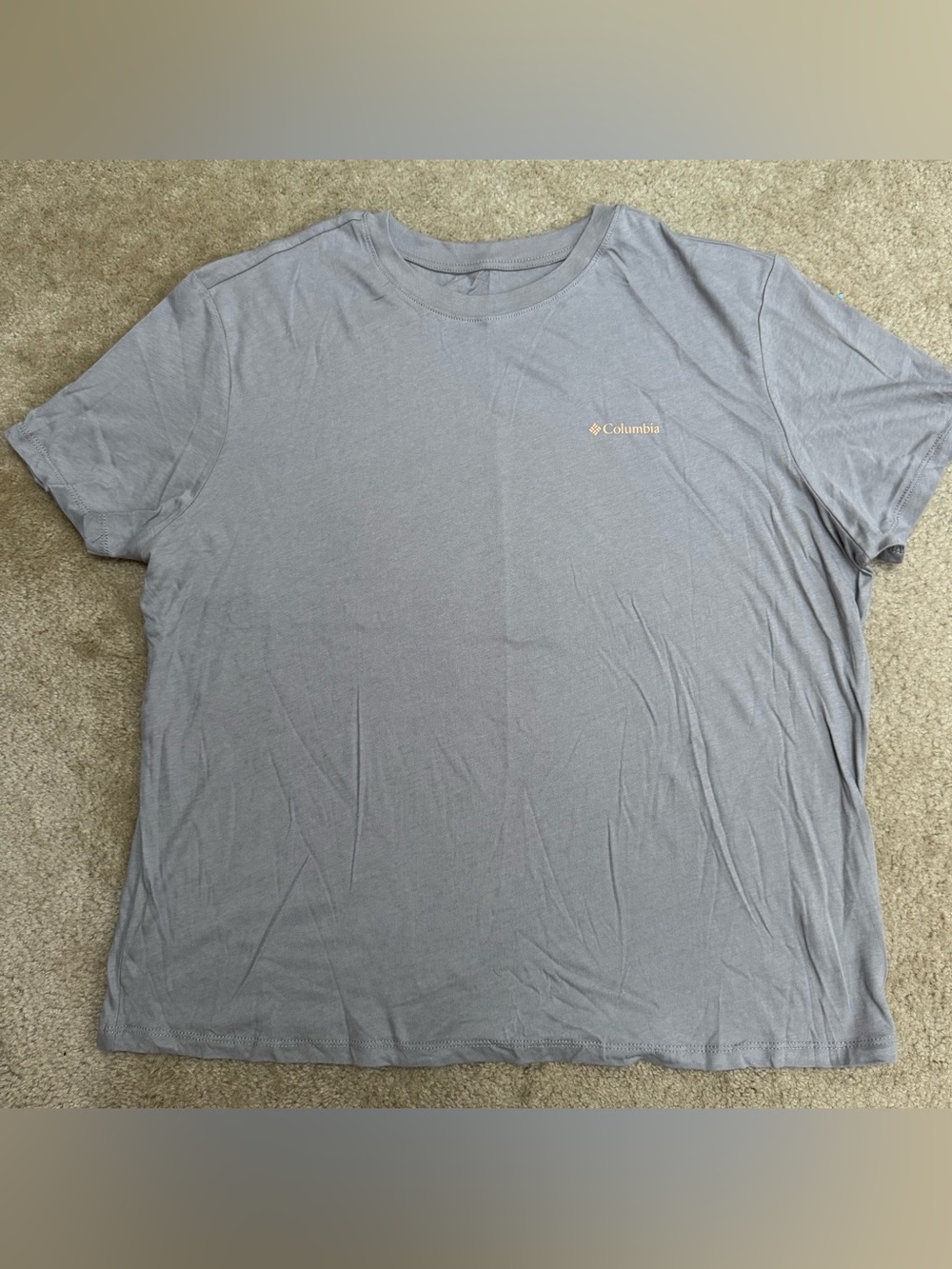 Columbia Women’s XL Short Sleeve Crew Tee — Light Gray with Small Logo